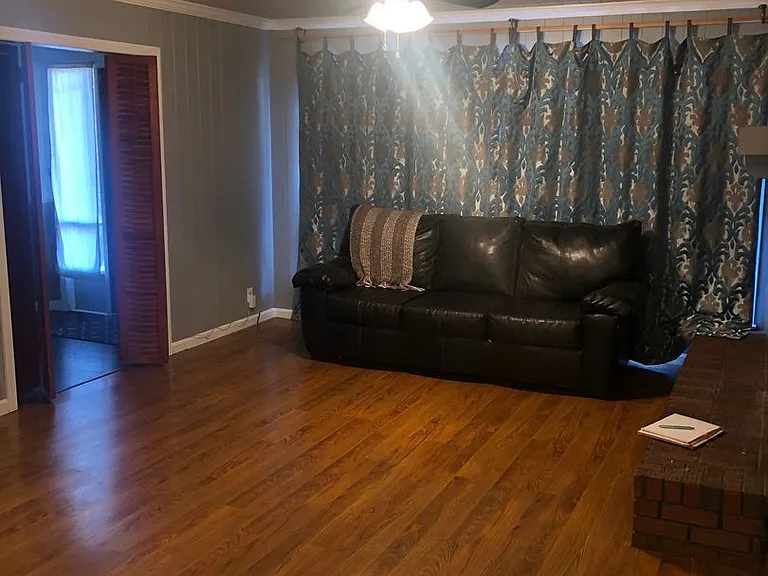 2725 Prince Cir — Photo 3