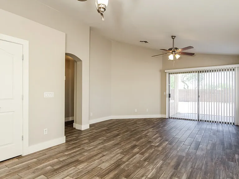 25832 N 66th Dr — Photo 5