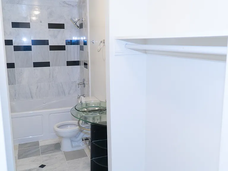 1023 N Calvert St #B — Photo 5