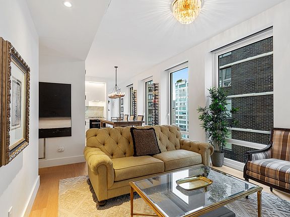 3rd image of 15 W 61st St APT 18C