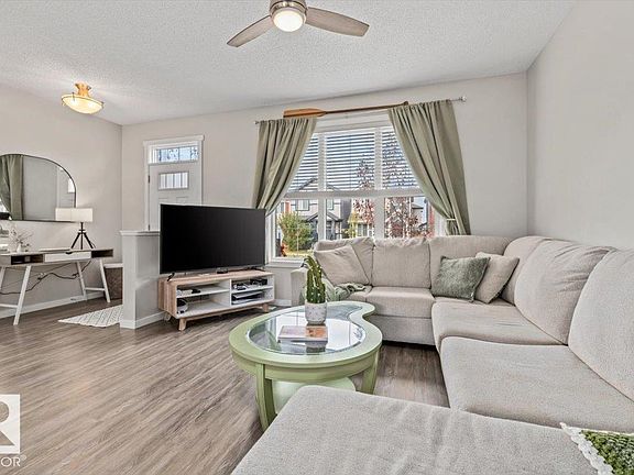 3rd image of 2675 Maple Way NW