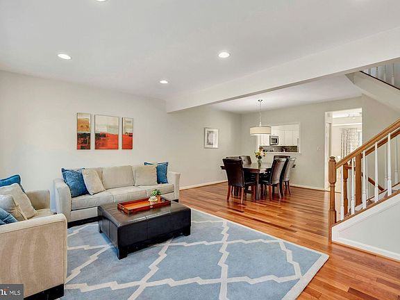 4th image of 5427 Whitley Park Ter #39