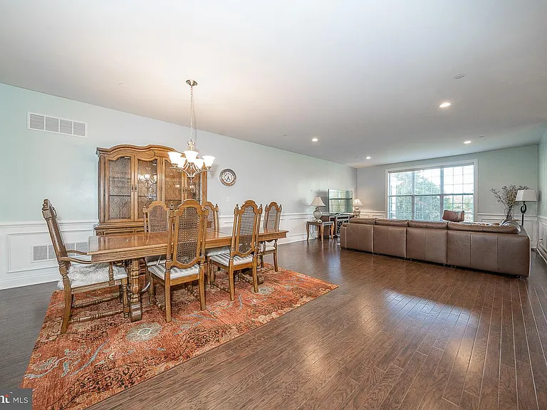 3701 Parris Blvd — Photo 19