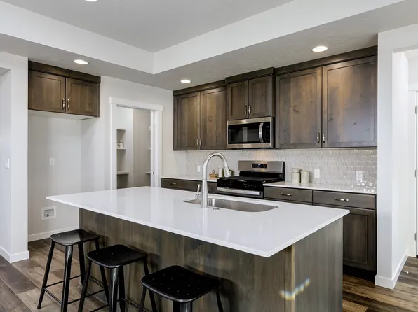 112 W Radiant Ridge Dr, Meridian, ID 83642