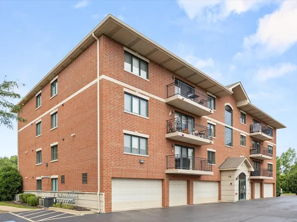 6840 Winding Trl #204, Oak Forest, IL 60452