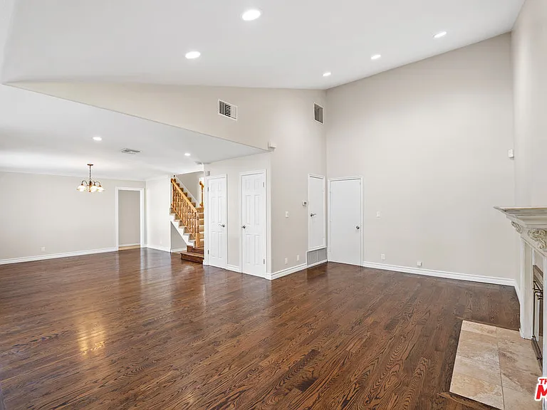 29403 Trailway Ln — Photo 11