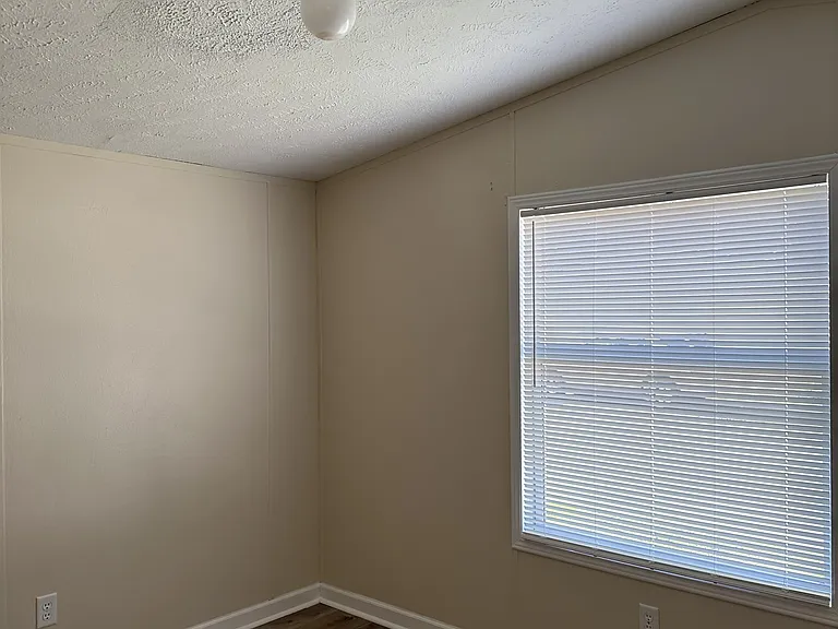 2103 E State Road 10 #95 — Photo 5