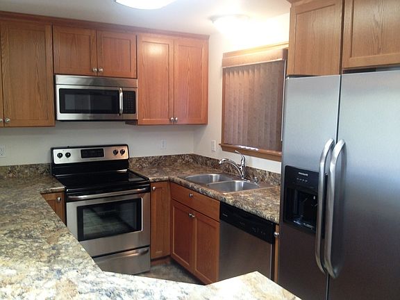 3rd image of 2914 57th Street Ct E