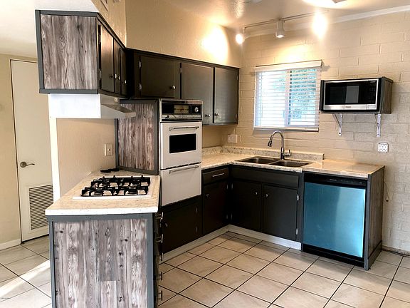 5th image of 6834 E 4th St APT 11