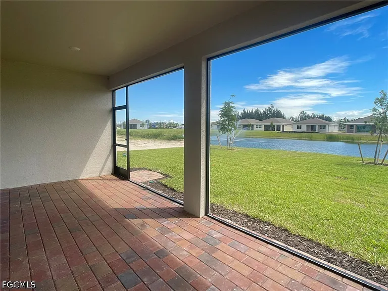 417 Coral Reef Pl — Photo 10