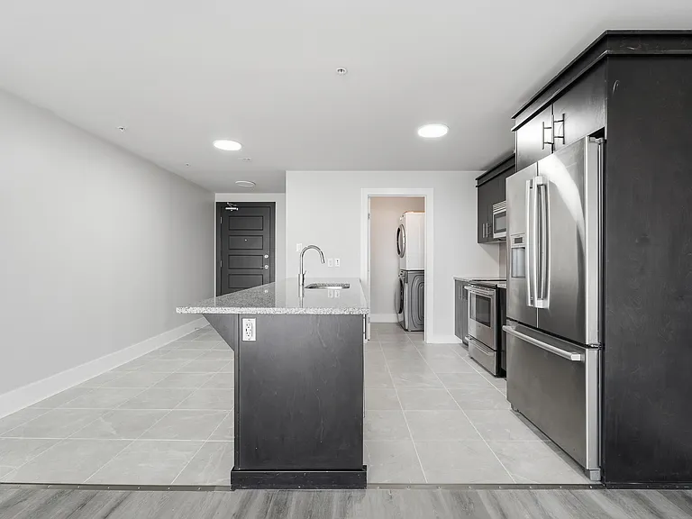 15 Kings Wharf Pl #406 — Photo 6