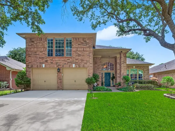 131 Selkirk Dr, Sugar Land, TX 77479