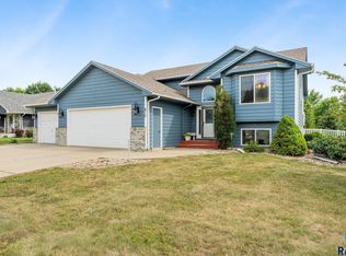 415 W 5th St, Tea, SD 57064