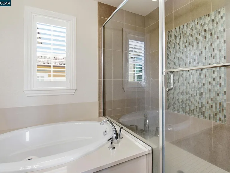 1365 Bayberry View Ln — Photo 21