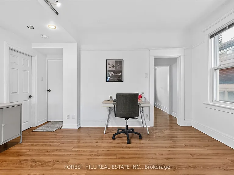 326 Palmerston Blvd #2 — Photo 12