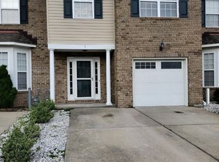 5 Cannonball Cir, Hampton, VA 23669