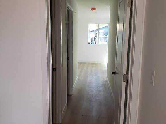 3rd image of 845 W 79th St
