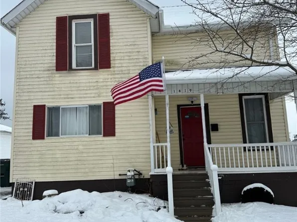 1619 Hay Ave, Coshocton, OH 43812