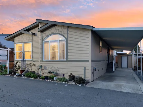 144 Holm Rd Spc 50, Watsonville, CA 95076