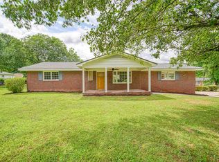 200 Maple St, Woodruff, SC 29388