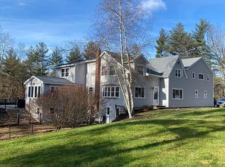 106 Hollis St, Pepperell, MA 01463