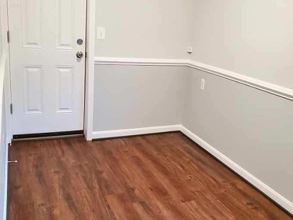 2nd image of 3247 Magnolia Ave N #600