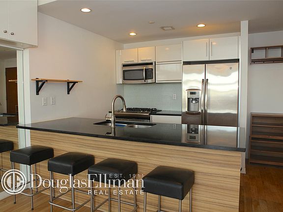 3rd image of 23-11 21st Ave #3I