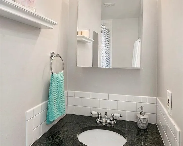 14712 35th Ave NE #1 — Photo 9