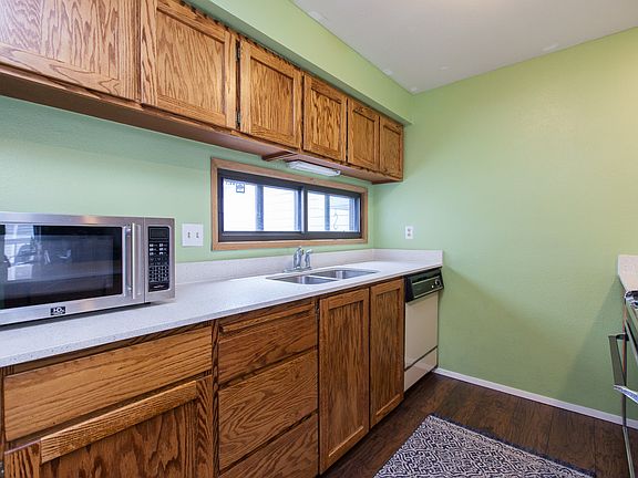 4th image of 21658 14th Ave S APT A5