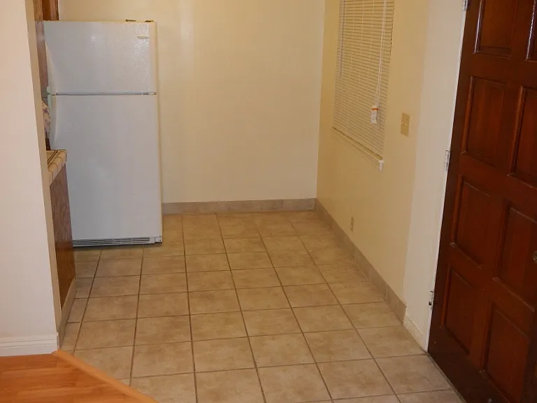 1380 Warburton Ave — Photo 7