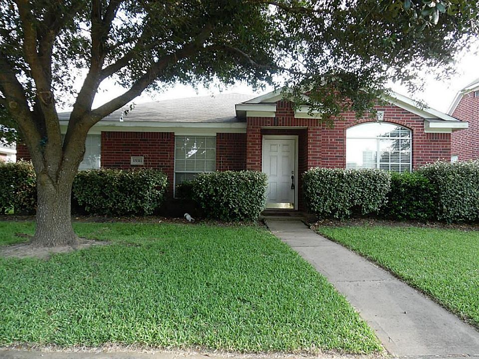 1st image of 15311 Flemington Ave