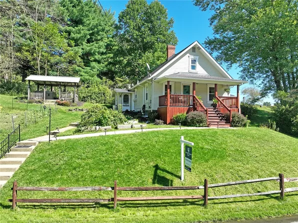 2 Vanceville Rd, Eighty Four, PA 15330