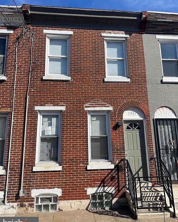 1st image of 1941 E Somerset St