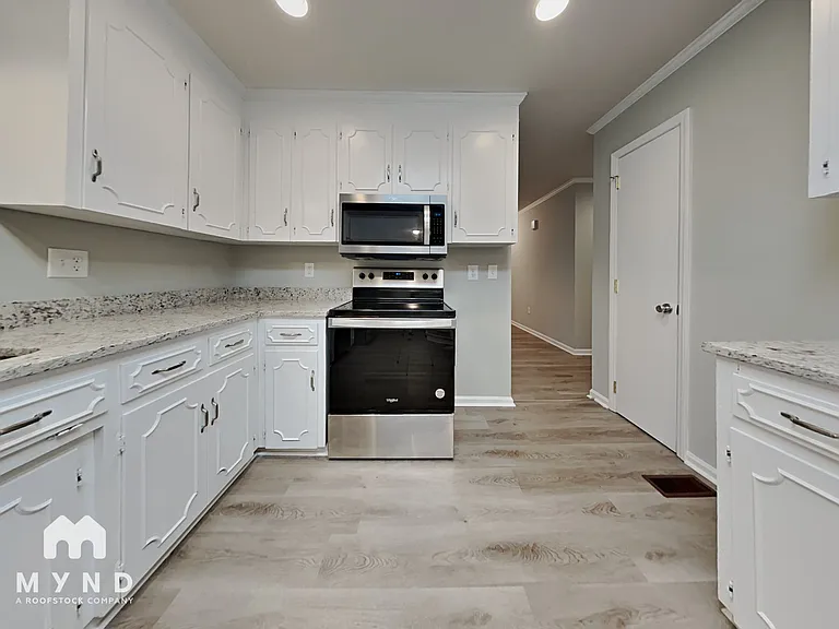 20104 Balsam Ct — Photo 4