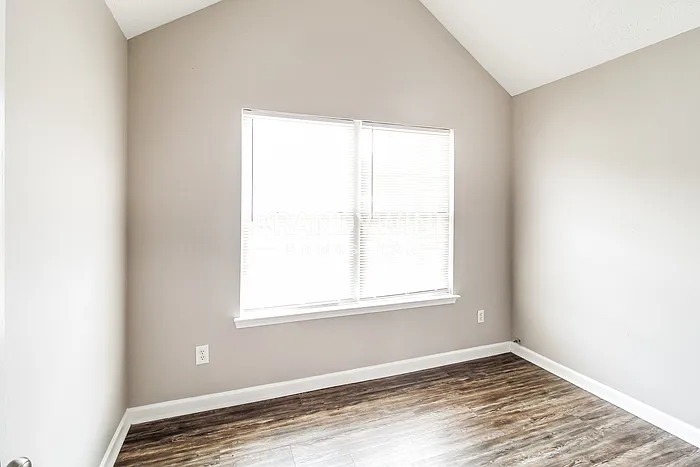 2532 Brookgate Xing — Photo 14
