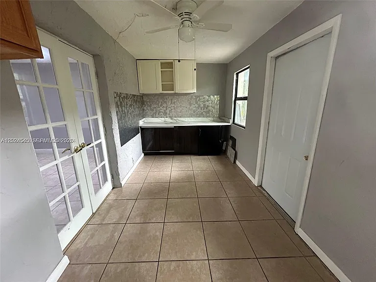 29 Madrid Ln #8-9 — Photo 9