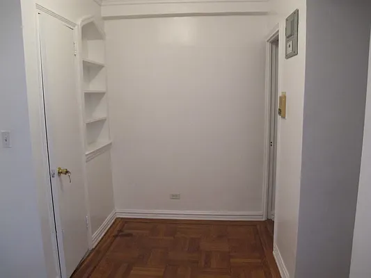 Rented by SUN WOOD REAL ESTATE | media 19