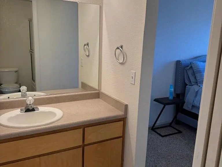 1425 Serrano Pl — Photo 12