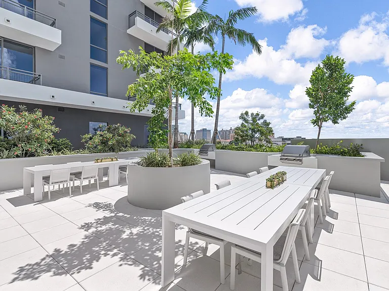 Lumaire West Palm Beach — Photo 42