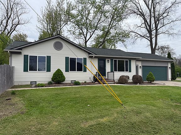 3rd image of 3103 Crooks Rd