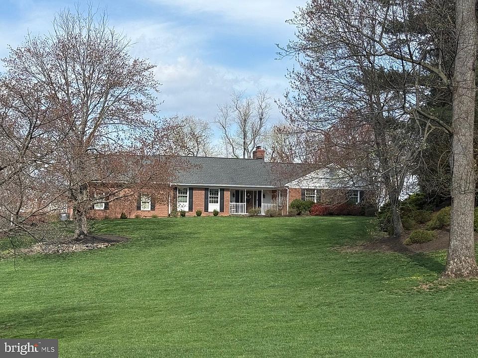 1st image of 1850 Graves Rd