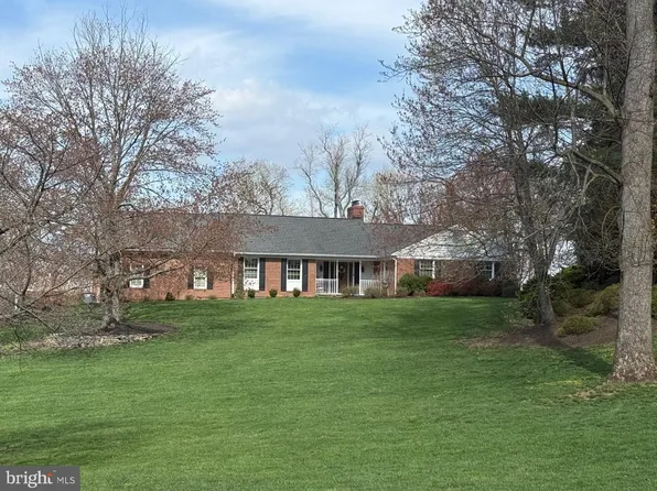 1850 Graves Rd, Hockessin, DE 19707
