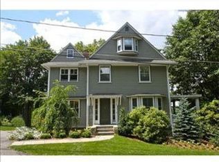 11 Bird Hill Ave, Wellesley, MA 02481