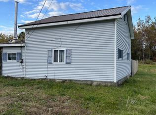 9 North St, West Enfield, ME 04493