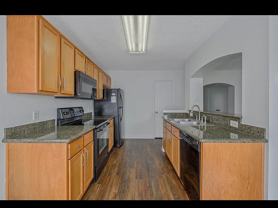 2nd image of 4028 Southern Trace Dr