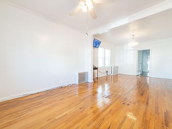 5th image of 10730 130th St