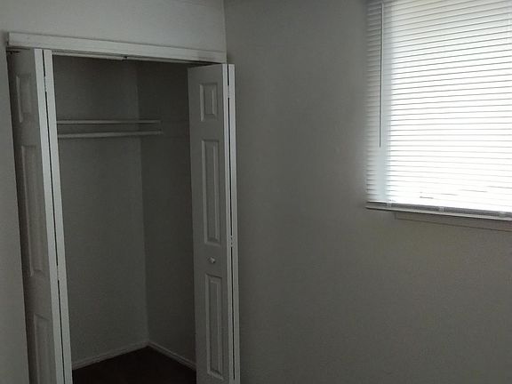 5th image of 7414 Overton Ave APT 8