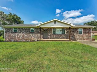 301 Dell Rd, Maryville, TN 37804