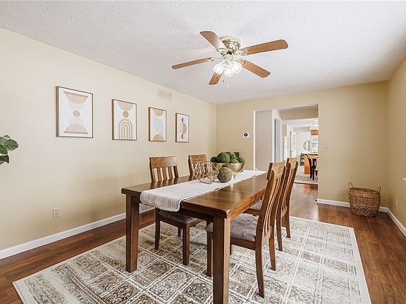 3rd image of 124 Mill Rd