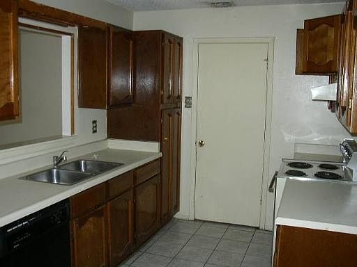 4th image of 2330 ORILEY DR